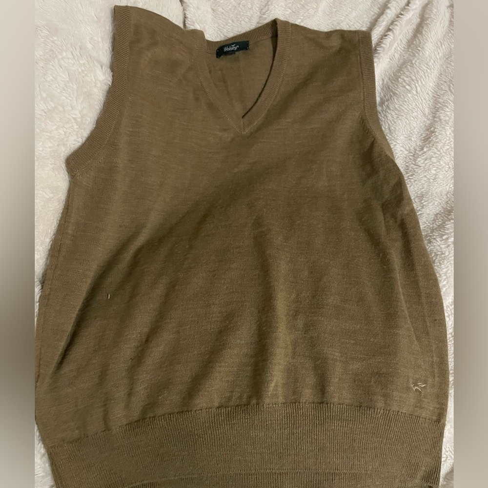 Sweater vest